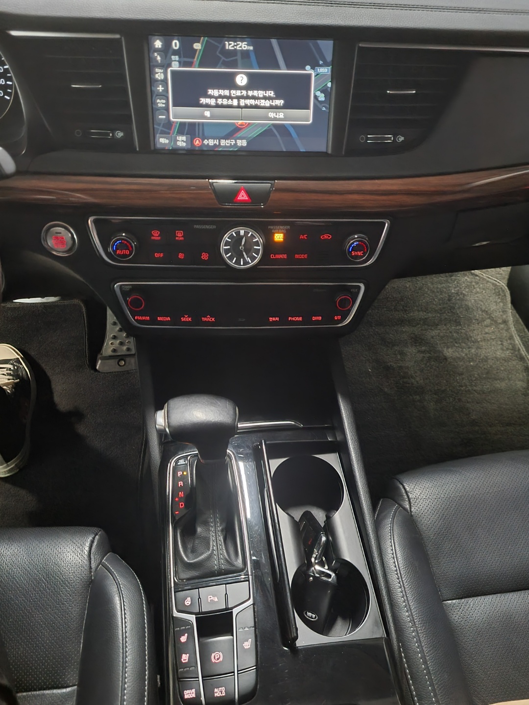 3slnqxr2zr16.jpg