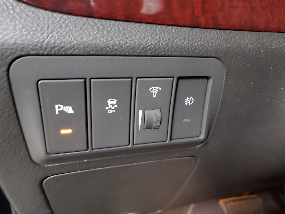 1oflqvs1p8y0104806.jpg