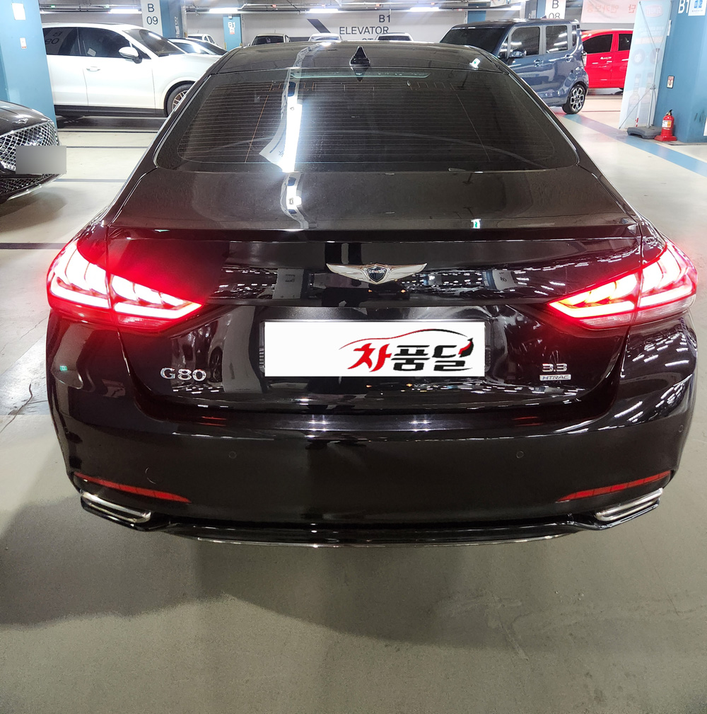 2o0983f94wz9658132.jpg